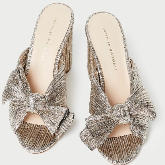 Loeffler Randall Penny Knot Champagne Bow Heels Size 8 - Picture 3 of 12